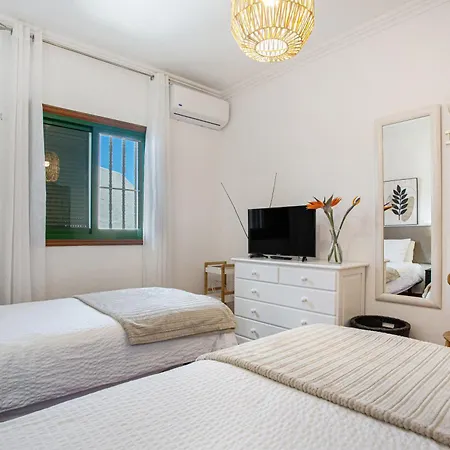 Piscina Climatizada * La Hidalga